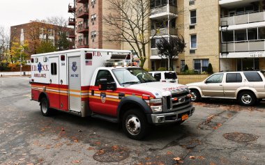 Bir New York İtfaiye ambulans