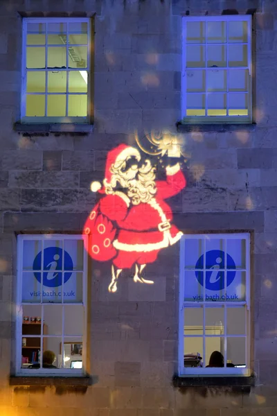 Перегляд прогнозовані Дід Мороз від будівлі на Різдвяний ярмарок — стокове фото