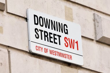 Westminster Şehrinde Downing Street üzerinde Sign  