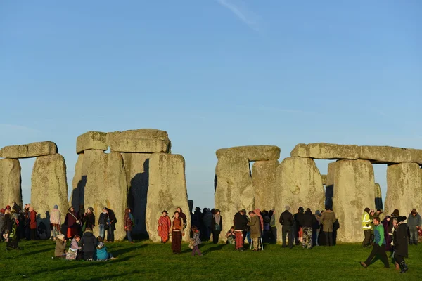 ฤดูใบไม้ร่วง equinox ที่หินยืนโบราณ — ภาพถ่ายสต็อก