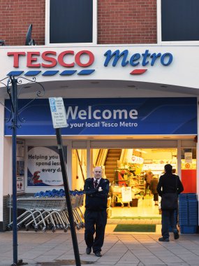  Tesco Metro mağaza görünümü