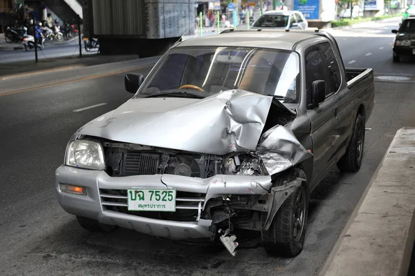 Bangkok Thailand November 2017 Ein Verunglücktes Auto Steht Straßenrand Laut — Stockfoto