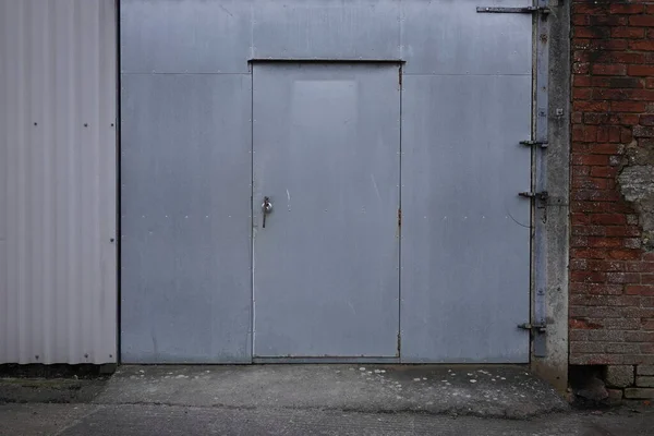 Porte Chiuse Acciaio Nel Fienile — Foto Stock