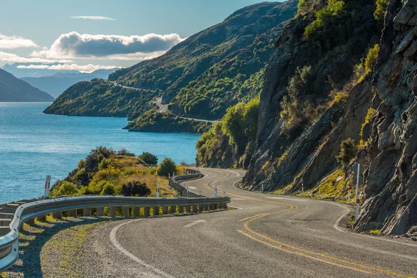 Strada lungo il lago Wakatipu — Foto Stock