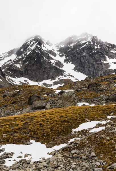 Le cime sommitali dei coni doppi — Foto Stock