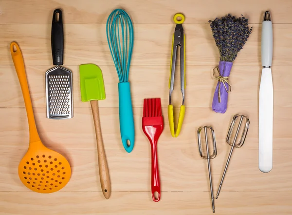 renkli mutfak gereçleri 