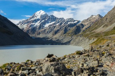 Fahişe buzul Gölü ve Mount Cook görünümü