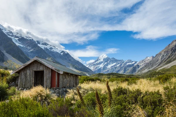 Szałas na torze Hooker Valley — Zdjęcie stockowe