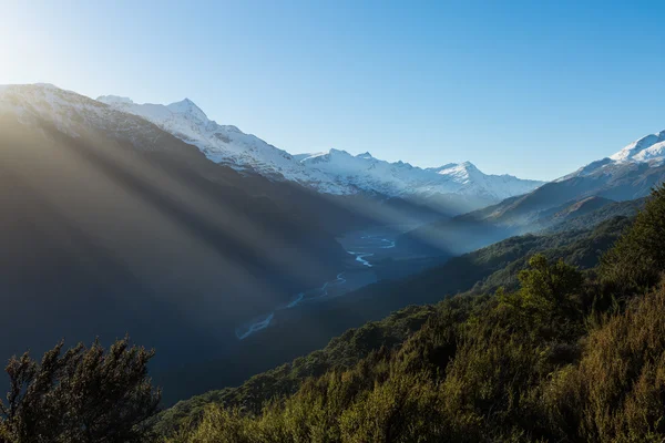 Hermoso paisaje del valle al atardecer en Glenorchy, Nueva Zelanda — Foto de Stock