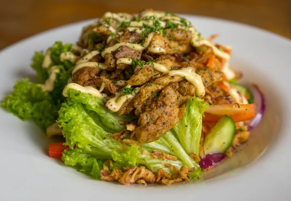 Salada verde de frango Fotos De Bancos De Imagens Sem Royalties