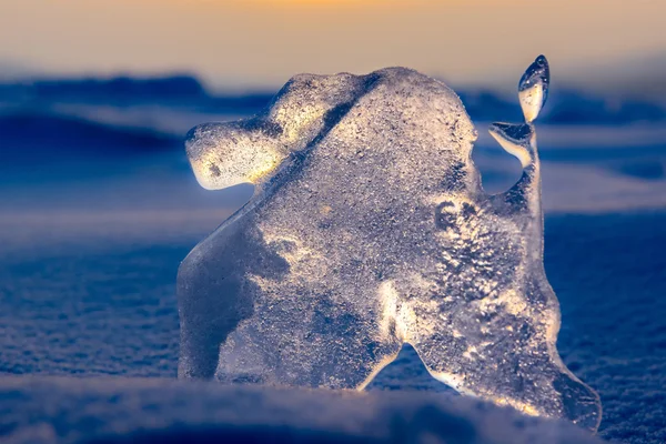 Eiszapfen in der Form eines Hundes — Stockfoto