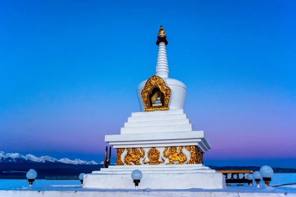 Buddhist stupa in the Tunka Valley — Stock Photo, Image
