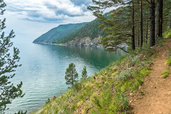 Великий Байкал Trail між Listvyanka і великий Koty — стокове фото