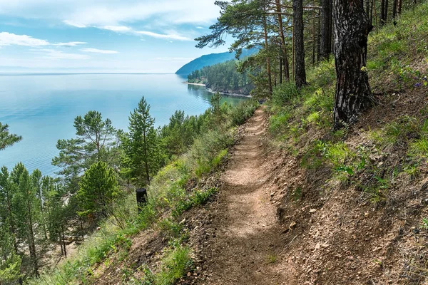 Büyük Baykal iz Listvyanka ve büyük Koty arasında