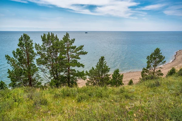 Coast of Lake Baikal near the village Bolshie Koty — Stock Photo, Image