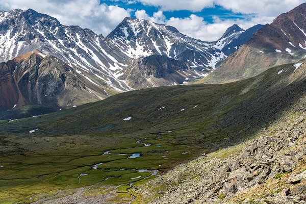 Mountain view v rozsahu Tunka — Stock fotografie