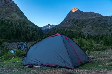 sabah Tunka aralığı çadırda turizm