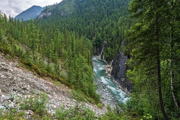 Shumak river canyon in tunka range — Stock Photo, Image