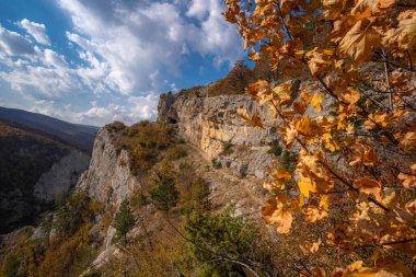 Kırım Büyük Kanyonu 'nun Kayalıkları