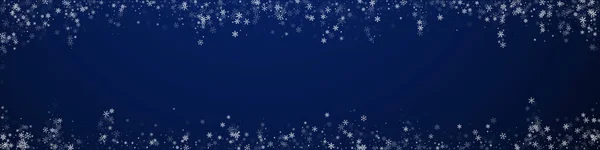 Beautiful snowfall Christmas background. Subtle fl — Stock Vector