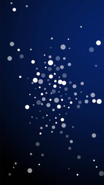 Beyaz noktalar Noel arkaplanı. İnce uçan kar taneleri ve koyu mavi arka plandaki yıldızlar. Canlı canlı gümüş kar tanesi şablonu. Muhteşem dikey illüstrasyon.