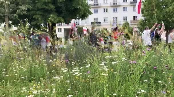 Warszawa, Polska - 27 czerwca 2020 r.: Solidarność z — Wideo stockowe