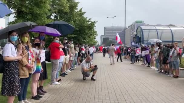 Varsovia, Polonia - 27 de junio de 2020: Solidaridad con — Vídeos de Stock