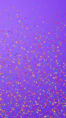 Egzotik konfeti. Kutlama yıldızları. Menekşe arkaplanda gökkuşağı konfetisi. Büyük şablon şablonu. Dikey vektör arkaplanı.