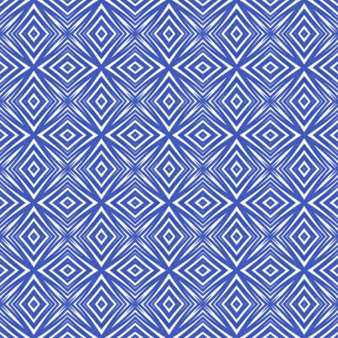 Çizgili el çizimi desen. İndigo simetrik kaleydoskop arka planı. Tekstil hazır, kayda değer baskı, mayo kumaş, duvar kağıdı, ambalaj. Çizgili elle çizilmiş fayans tekrarlanıyor.