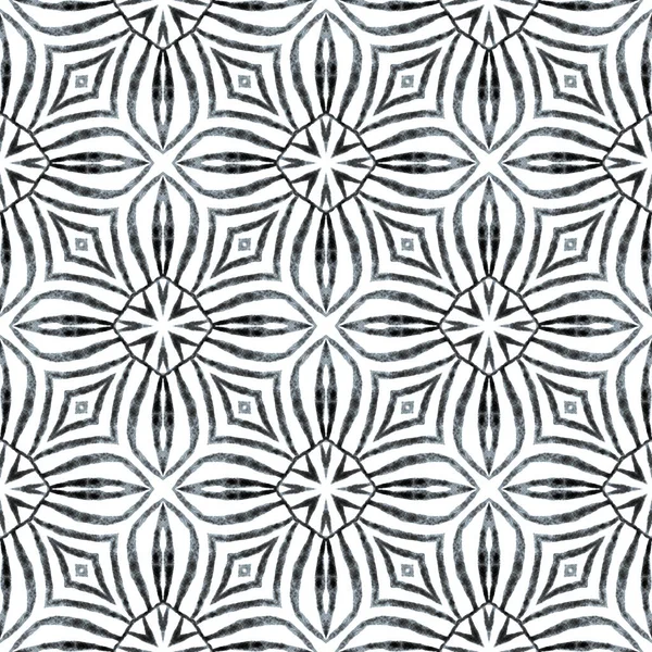繊維準備ができて貴重なプリント 水着生地 黒と白の印象的なBohoシックな夏のデザイン アラベスクの手描きデザイン オリエンタル唐草手描き枠 — ストック写真