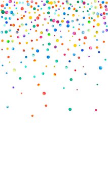 Beyaz arka planda suluboya konfeti. Çekici gökkuşağı renkli noktalar. Mutlu kutlamalar yüksek renkli parlak kart. Popüler elle boyanmış konfeti..