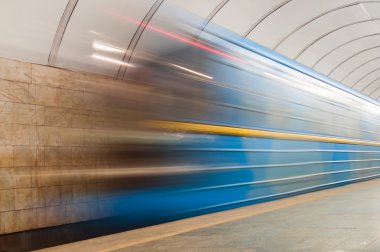 Kalkış Metro Tren İstasyonu Avrupa'da
