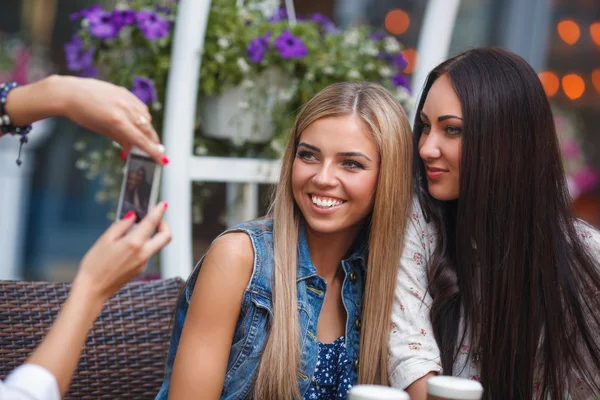 Girls and gadgets — Stock Photo, Image