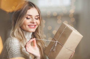 Noel geçmişinde güzel bir kadın