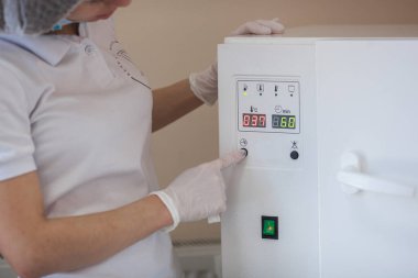 Manikür ve pedikür aletleri sterilizasyonu