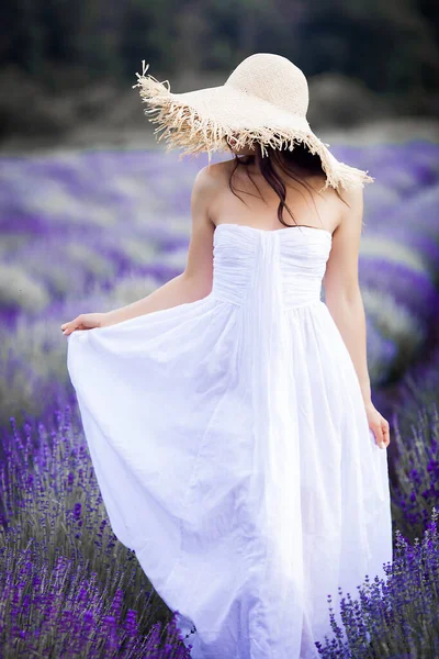 Mooie Jonge Vrouw Het Lavendelveld Aroma Concept Aantrekkelijk Jong Vrouwtje — Stockfoto