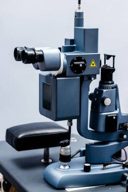 Göz muayenesi için tıbbi ekipman