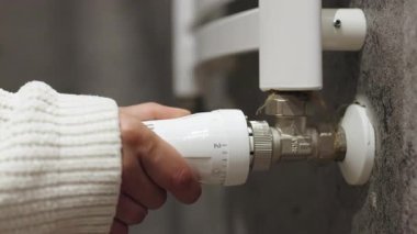 Enerji Verimliliği: Elle Dokunma Isıtma Radyasyon Termostatik Vanası