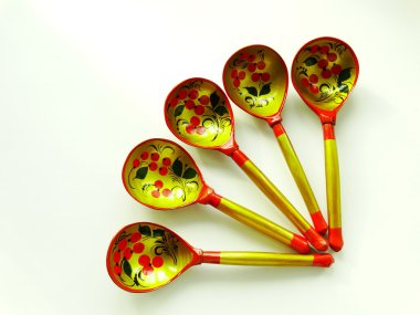 Rus tahta kaşıklar