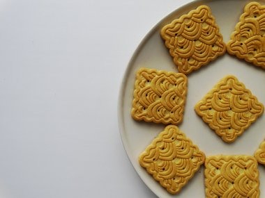 Tabaktaki kurabiyeler