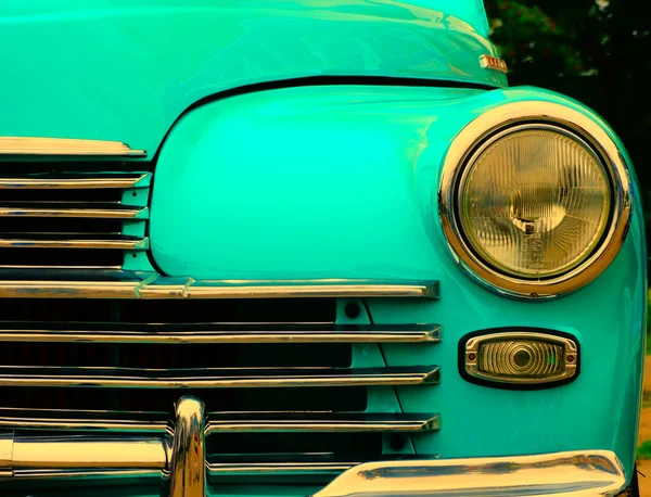 Old retro car on exhibition — Stock Photo, Image