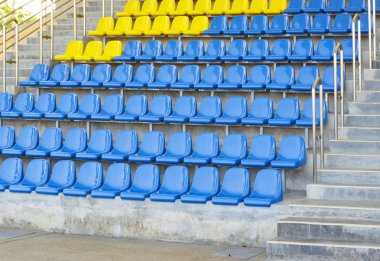 boş stadyum koltukları