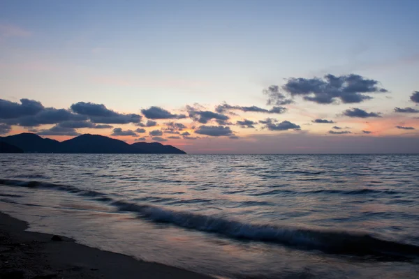 美丽的大海风景日落之后 — 图库照片