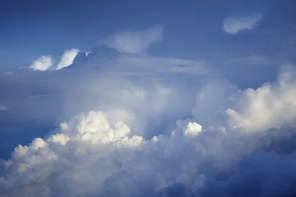 青と白の曇り空 — ストック写真