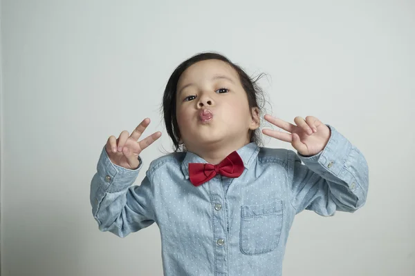 Bonito pouco ásia menina — Fotografia de Stock