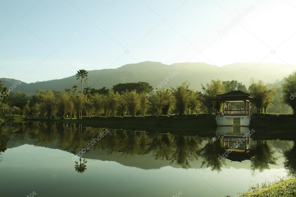 Morning Taiping Lake Garden