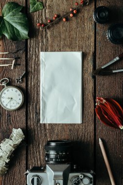 Yaratıcı düzenleme şeyler. Düz yatıyordu