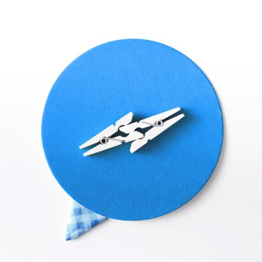 Messenger simgesini clothespins ile yapılan