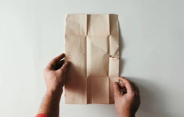 POV Hands Holding Empty Note — Stock Photo, Image