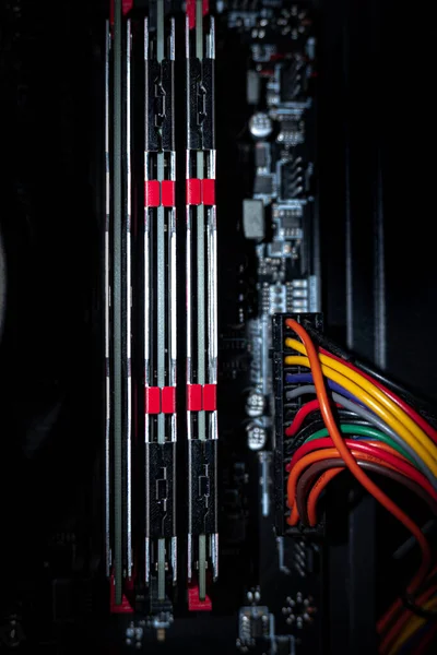 soyut arkaplan çizimi. Anakart, ram ve kablolar